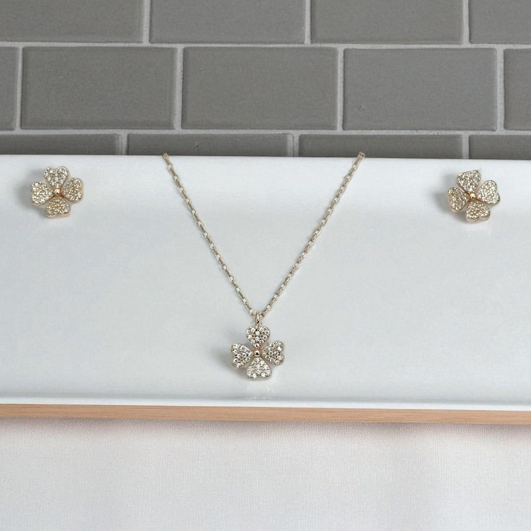 925 Sterling Rose Gold Color Plated Dazzling Clover Zircon Chain Pendant & Earring Set